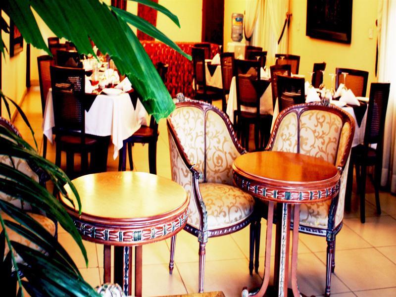 Three Arms Hotel Lagos Exterior photo